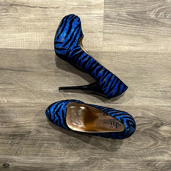 Shi blue zebra heels - Picture 1 of 1